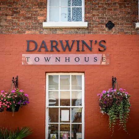 Darwins Townhouse-2